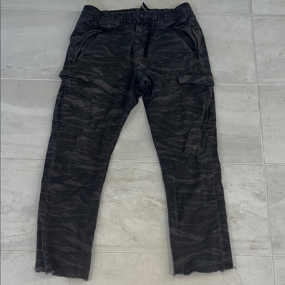 Men's Black Camouflage Cargo Pants
